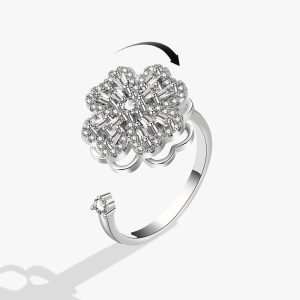 Spinner Ring Clover